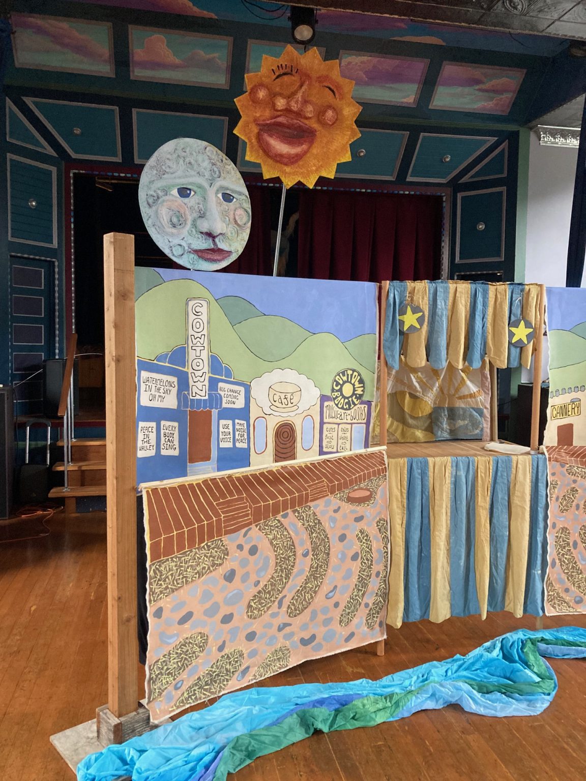 Gallery 2 - Sun and Moon puppets